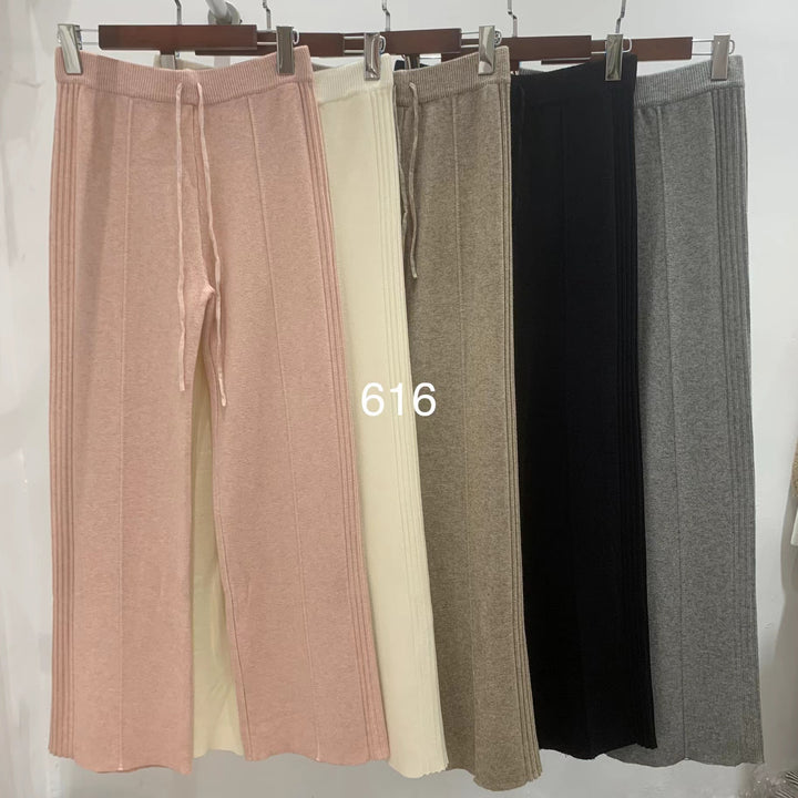 Dame oversized strikkegenser med bred stripet mønster og avslappet passform Skjora