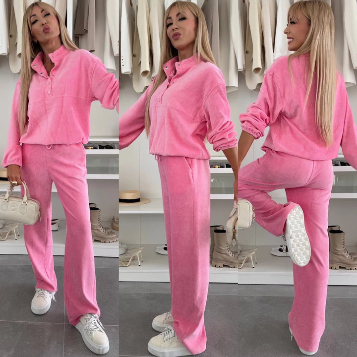 Kvinnens komfortable fleece loungewear-set med knappdetaljer Skjora