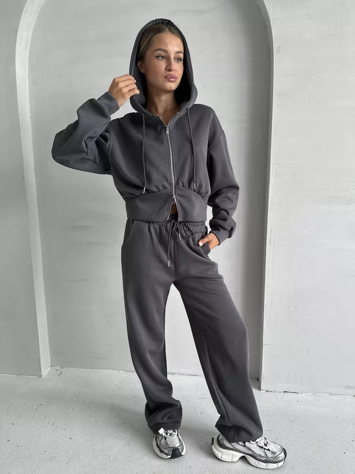 Dame Sporty Cropped Hoodie og Løse Joggebukser Sett Skjora