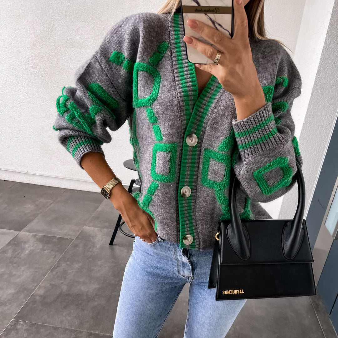 Kvinner oversized strikket cardigan med fargerikt geometrisk mønster Skjora