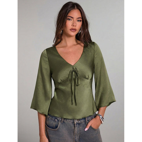 Dame Elegant topp med slips og vide ermer Skjora