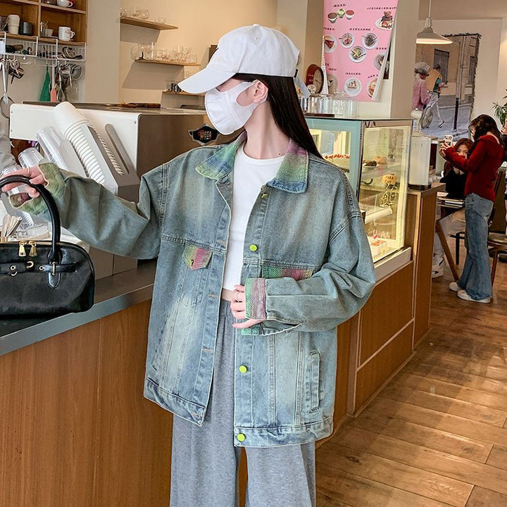 Kvinne Oversized Denim Jakke med Fargerike Accenter Skjora