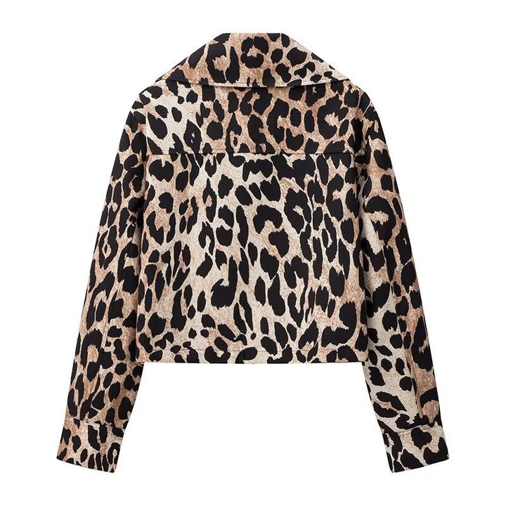 Damer Kort Leopardjakke i Urban Stil med Praktiske Lommer Skjora