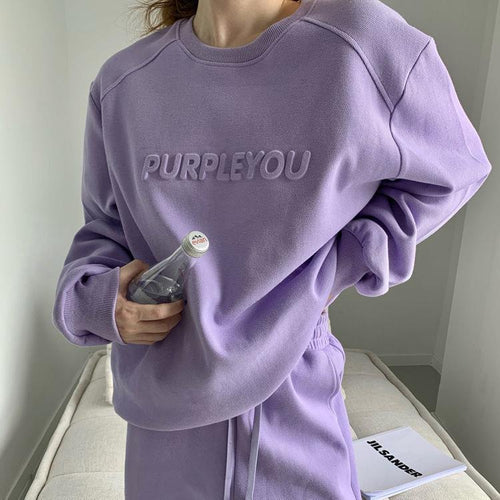 Kvinne Urban Lounge Outfit med oversized sweatshirt og casual joggers Skjora