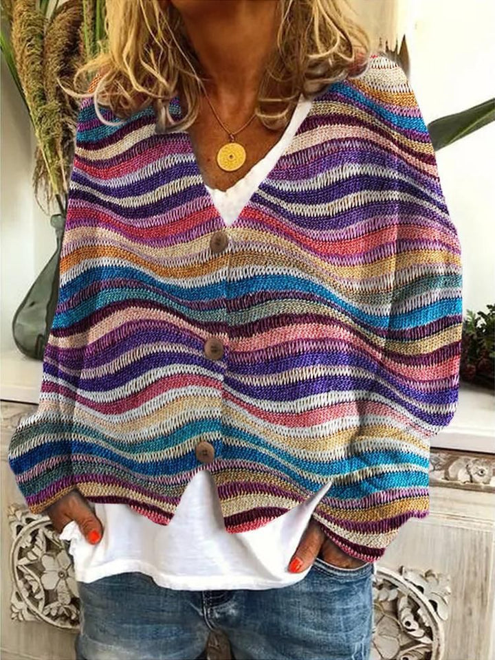 Kvinne uformell strikket cardigan med fargerike striper og knappedetaljer Skjora