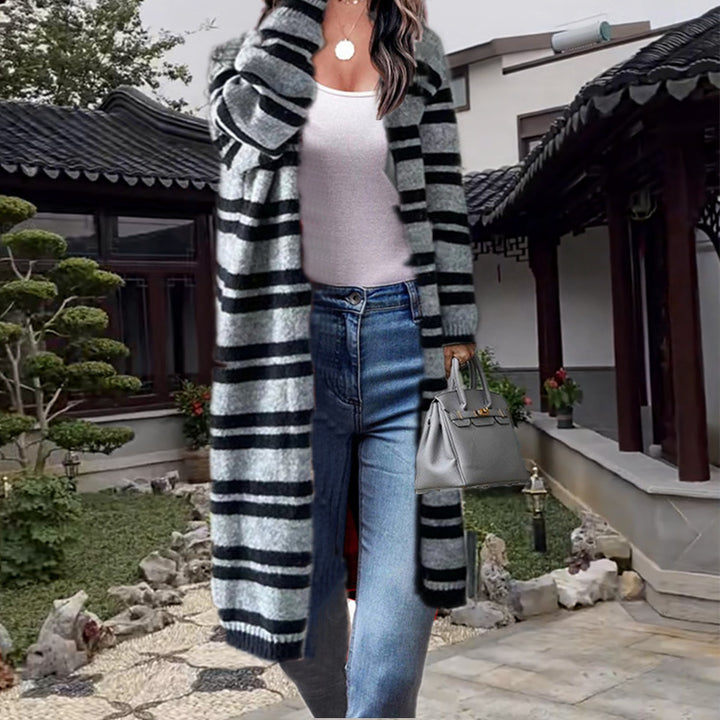 Kvinners chunky strikket cardigan med brede striper og avslappet passform Skjora
