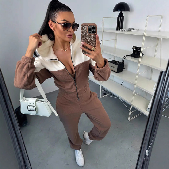 Kvinnes Casual Fleece Overall med Elegant Glidelås og Hette Skjora