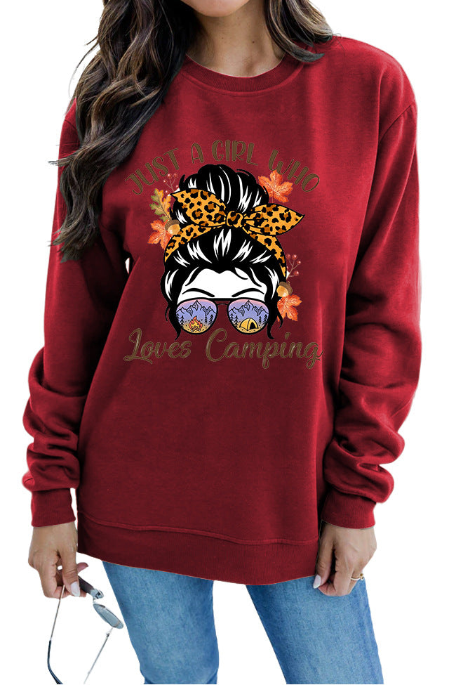 Kvinne sweatshirt med kunstnerisk campingmotiv Skjora