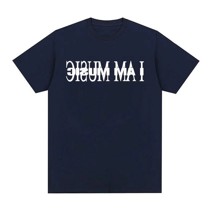 Dame T-skjorte med moderne typografisk trykk Skjora