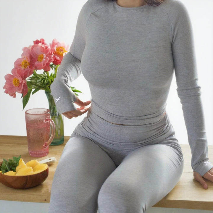 Damer Sporty Sett med langt ermet topp og leggings Skjora
