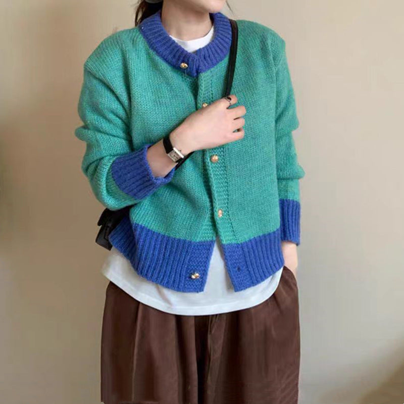 Dame cardigan med kontrasterende mansjetter og knappdetaljer Skjora