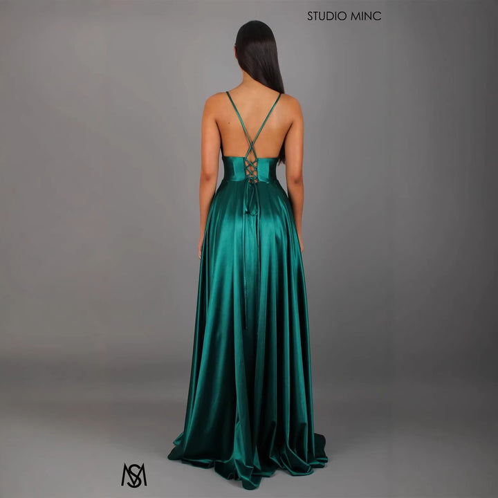 Damer Elegant Maxi Kjole med Dyp V-Hals og Moderne Splitt