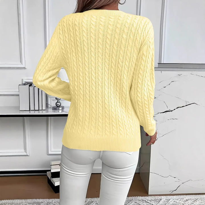 Women's Knitted Sweater with Elegant Cable Design Skjora