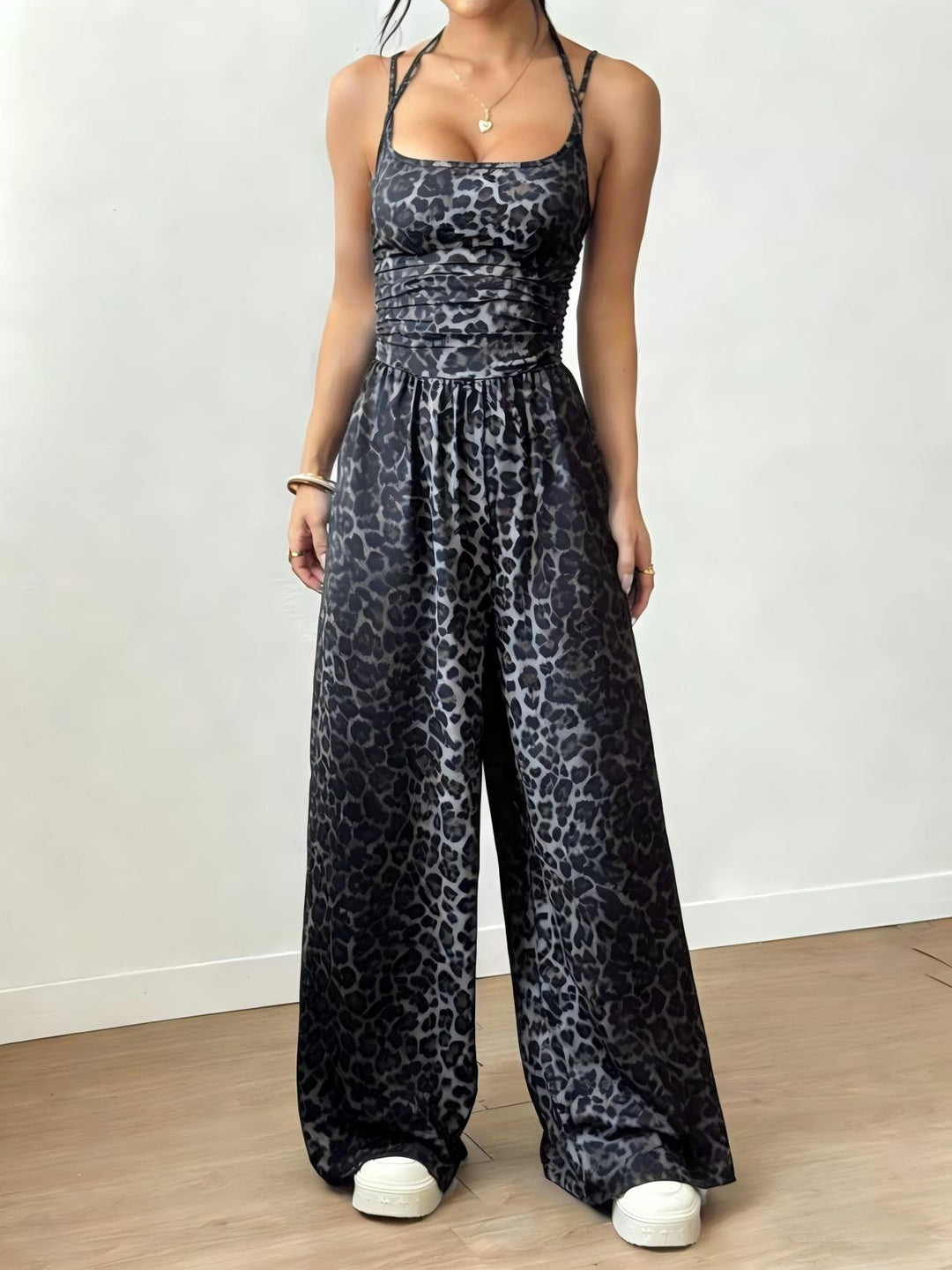 Dame Elegant Jumpsuit med vide ben og spaghetti-stropper Skjora