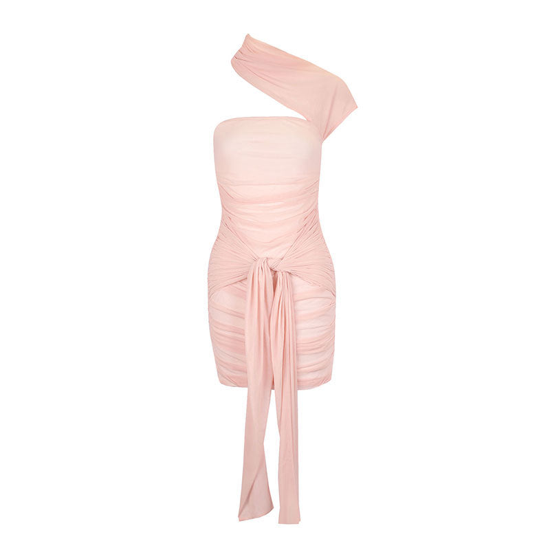 Damer mini-rufflekjole med asymmetrisk snitt og dekorative draperinger Skjora