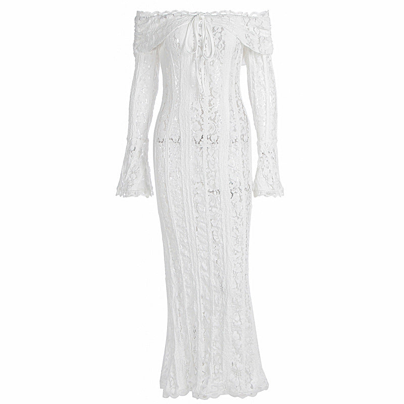Dame Elegant spisskjole i figurnær passform med off-shoulder design Skjora