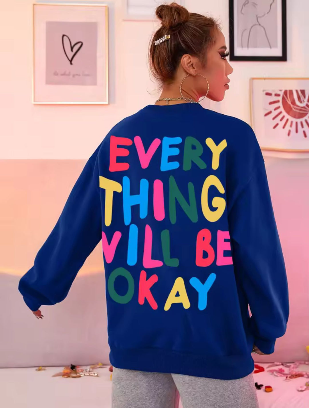 Dame sweatshirt med fargerik skrift Skjora
