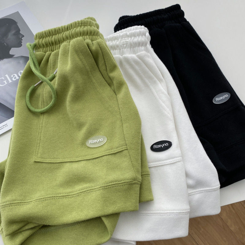 Kvinnenes casual joggeshorts med elastisk liv og praktiske sidelommer