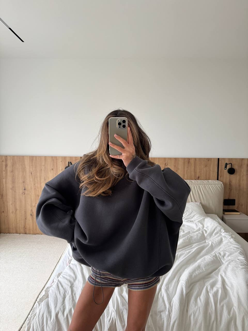 Kvinne Oversized Hettegenser med Gammeldags Snitt Skjora