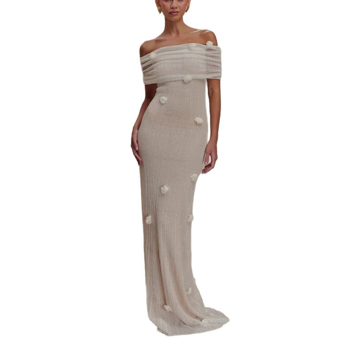 Damer Elegante Maxikjole med Off-Shoulder-design og delikate 3D-blomsterapplikasjoner Skjora