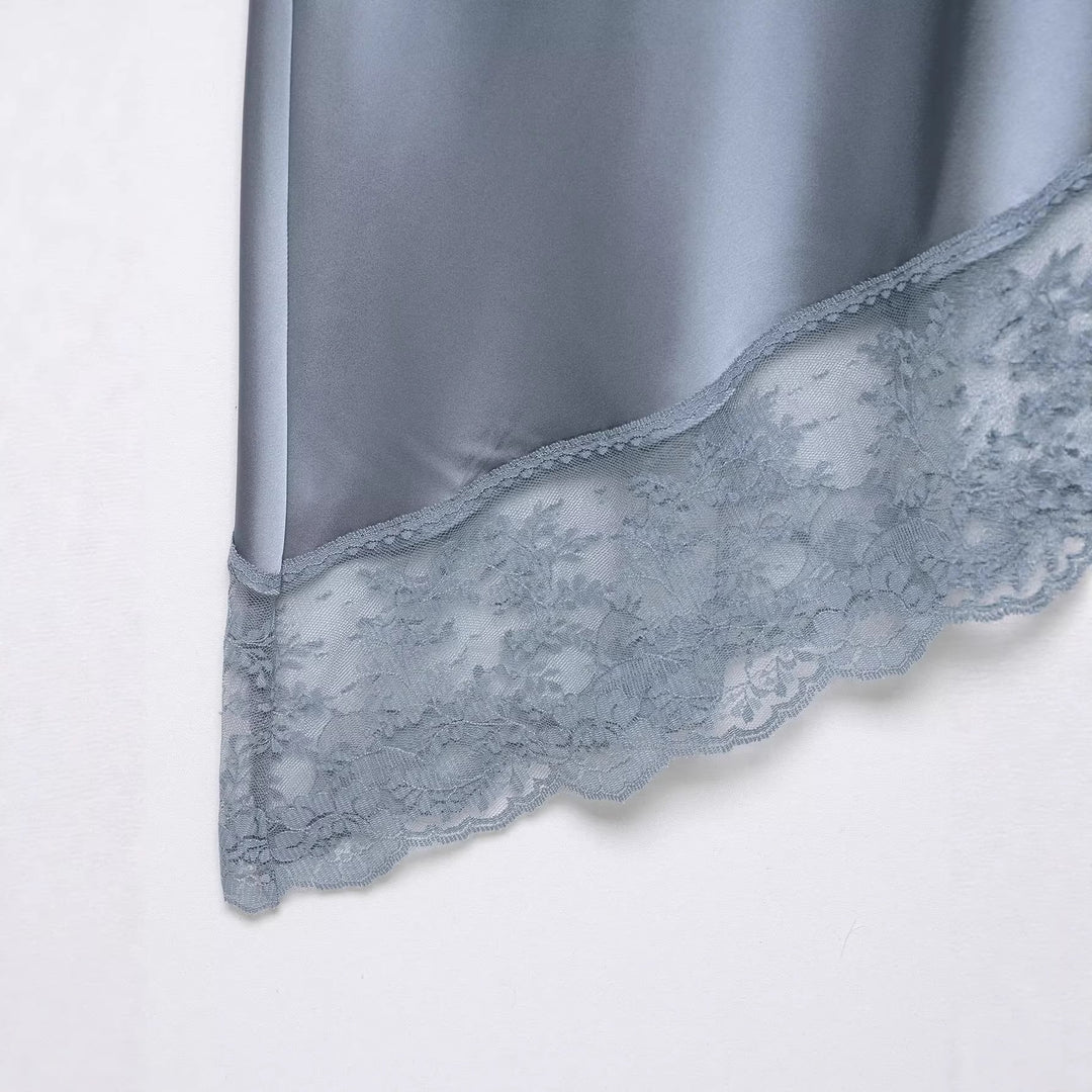 Dame elegant satengenser med delikat blonderdetalj Skjora