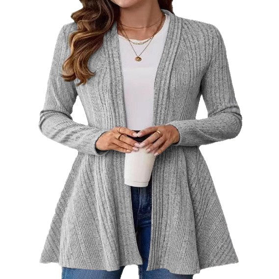 Dame lang cardigan med moderne ribbdesign og skreddersøm Skjora