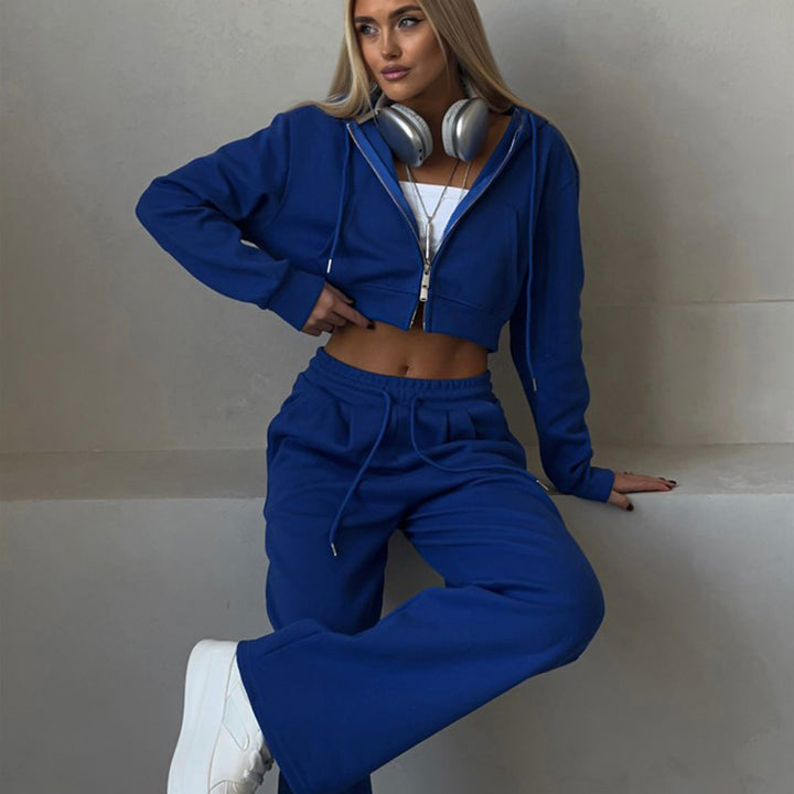 Damer Cropped Hoodie og løse Joggingbukser i et avslappet utseende