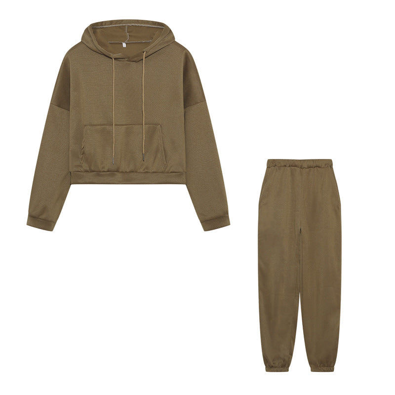 Sporty crop hoodie set for women and joggers Skjora