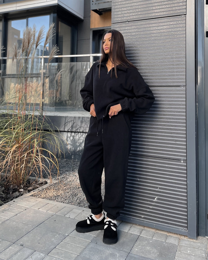 Kvinnes Fleece Loungewear Sett med Høy Krage og Glidelås Skjora