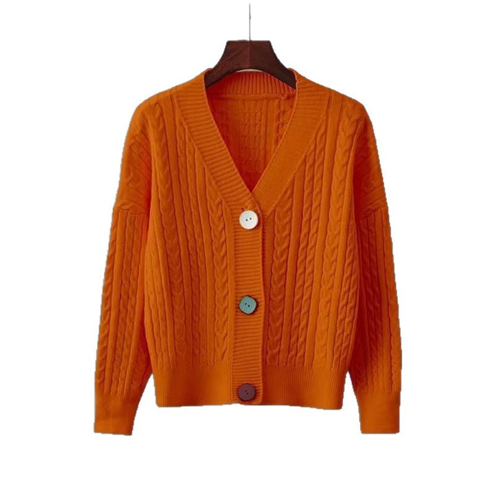 Kvinnes chunky strikket cardigan med V-hals og dekorative knapper Skjora