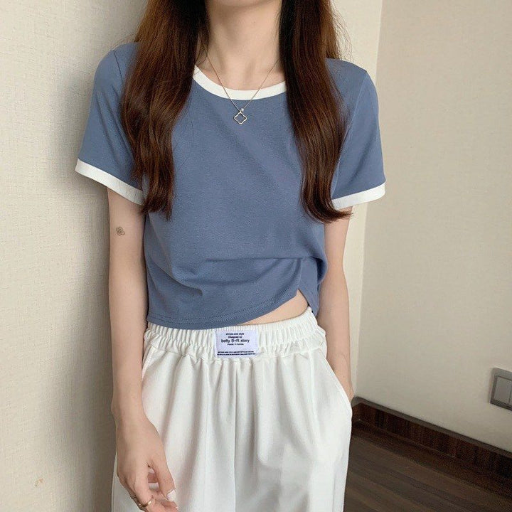 Women's short-sleeved T-shirt with contrasting color and light cotton fabric