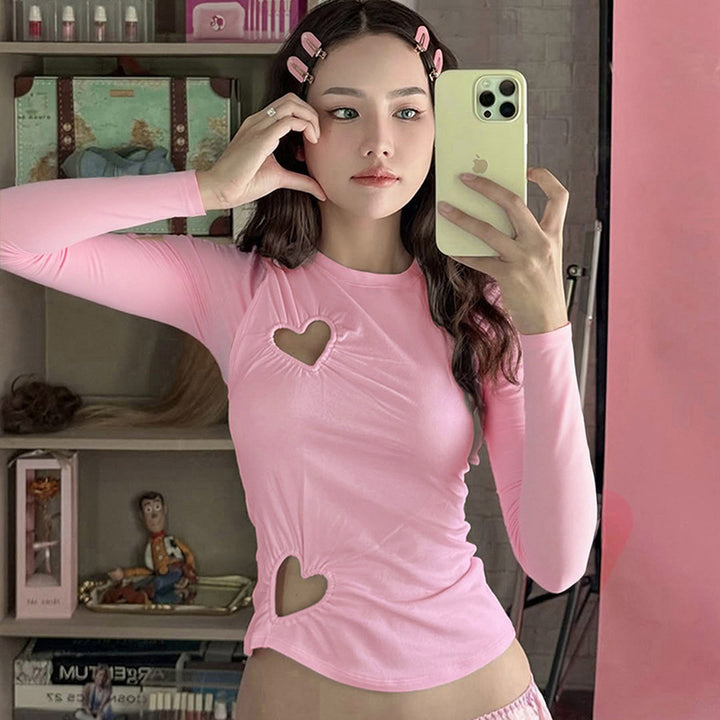 Dame Crop-Top med hjerteformede utskjæringer og moteriktig rynkelement Skjora