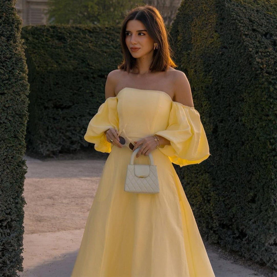 Dames Off-Shoulder Maxi Kjole med Voluminøse Ermer og Elegant Snitt Skjora