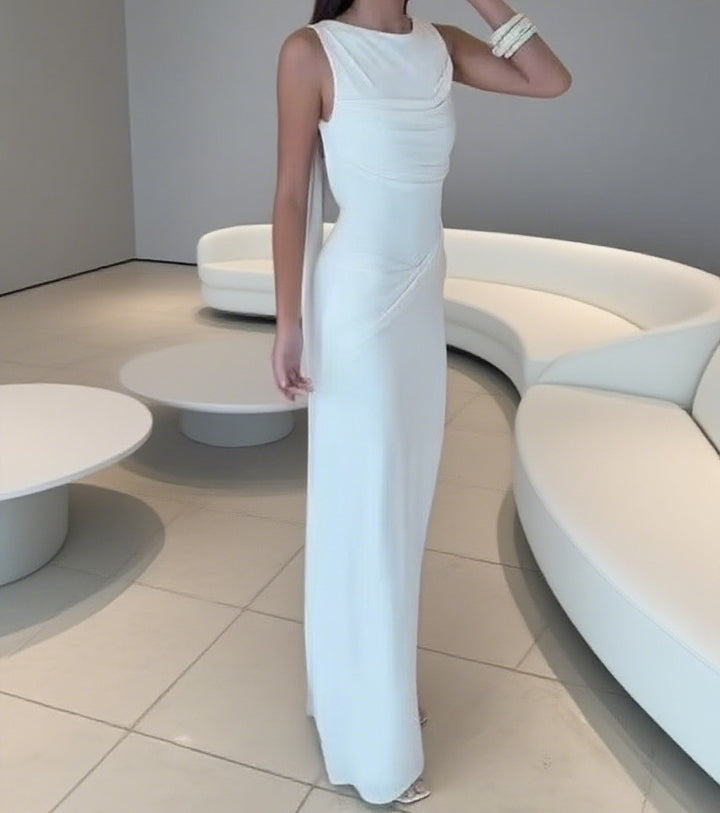 Damer Elegant Maxi-kjole med raffinerte draperinger og asymmetrisk snitt Skjora