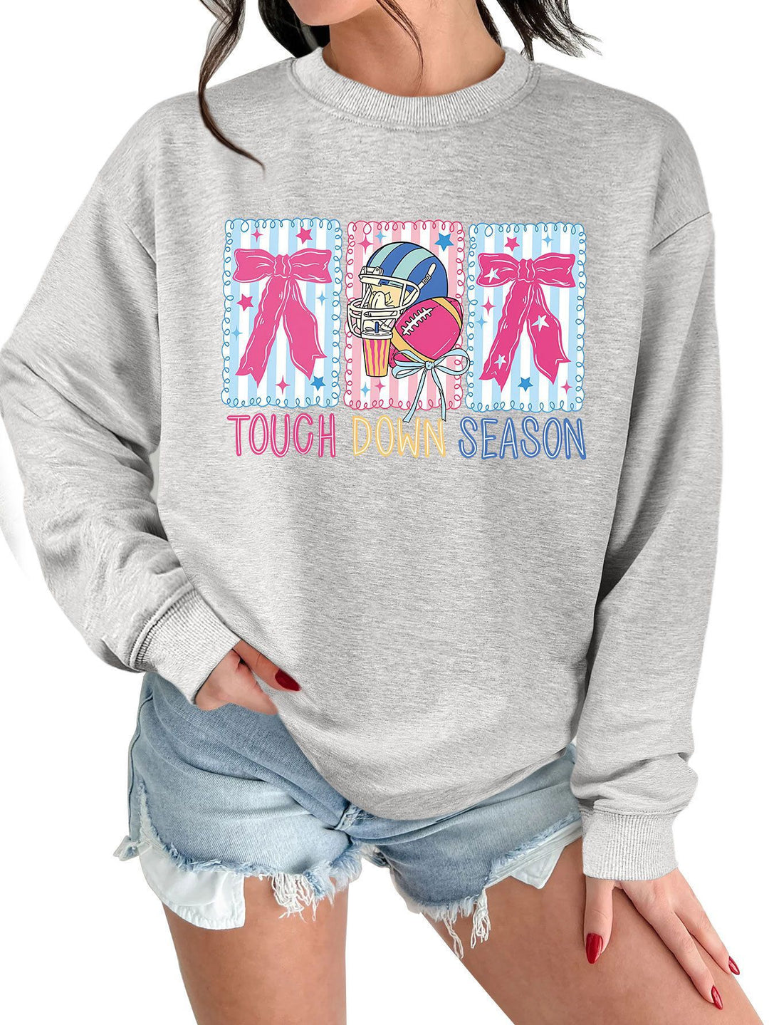 Dame sweatshirts med kreativ fotballmotiv og avslappet snitt Skjora