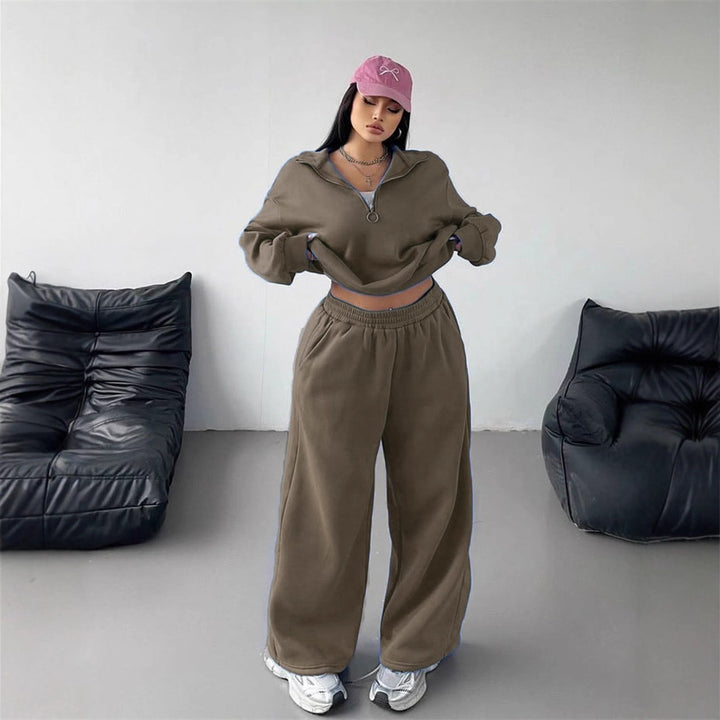 Damer sporty fleece loungewear sett med høy krage og løs passform Skjora