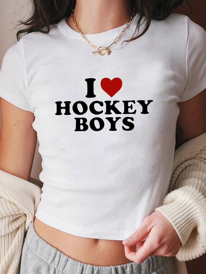 Dame Crop-T-skjorte med kreativt motiv og figurnær passform Skjora