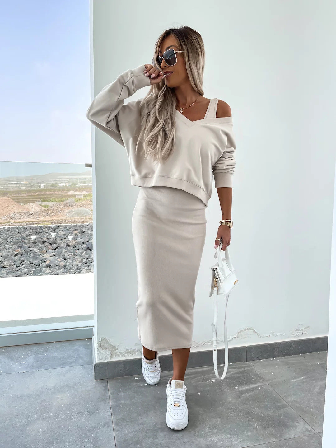 Kvinnes elegant og uformell klessett med cropped topp Skjora