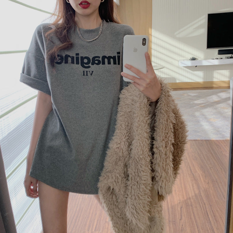 Kvinnenes komfortable oversized T-skjorte med kreativ print og uformell stil