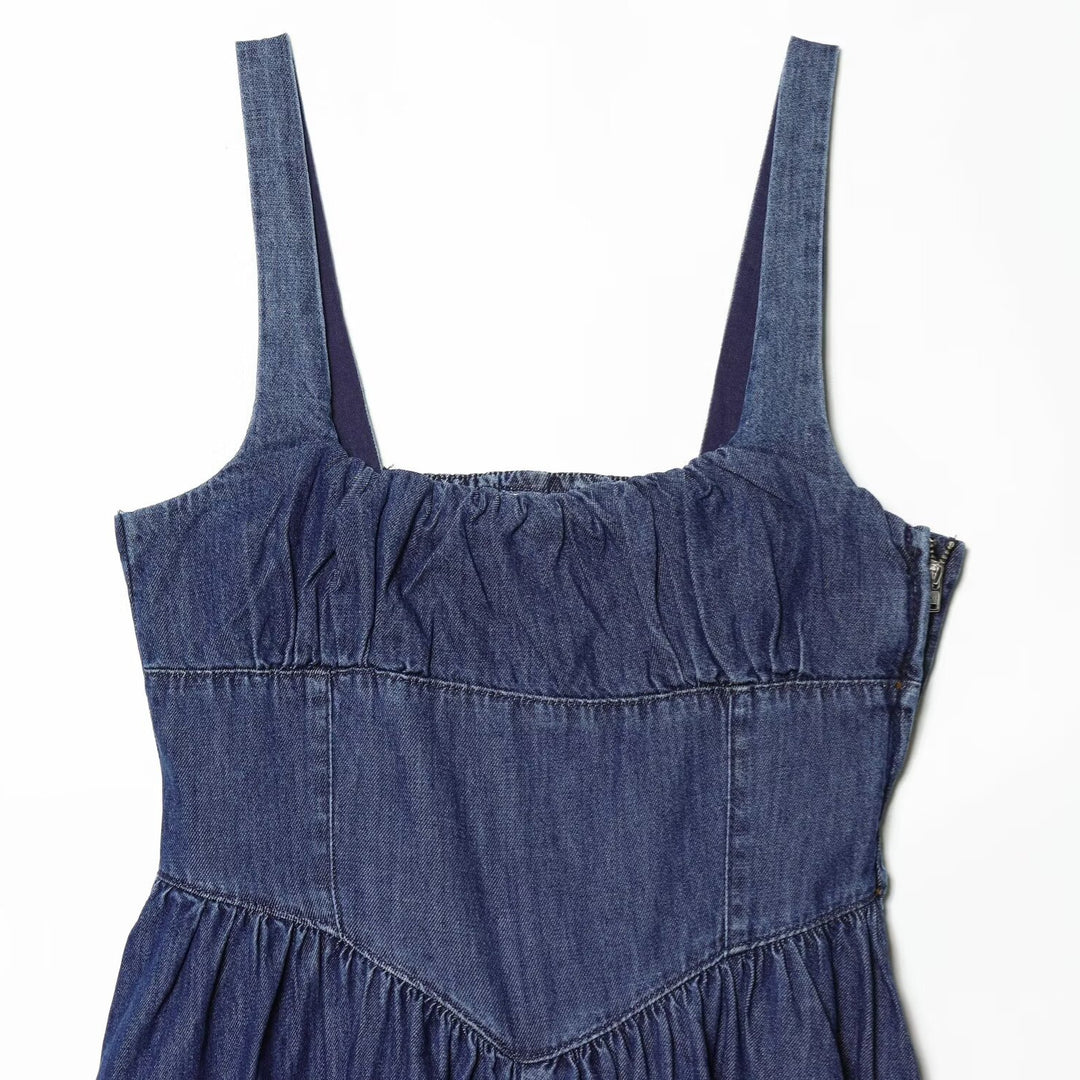 Dame denim maxikjole med svingende skjørt og justerbare stropper Skjora