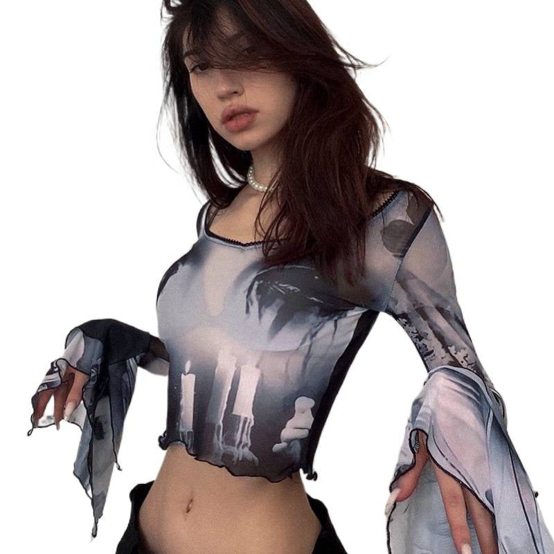 Dame Langermet Crop-Top med kreative grafiske trykdetailer og utsvingte ermer Skjora