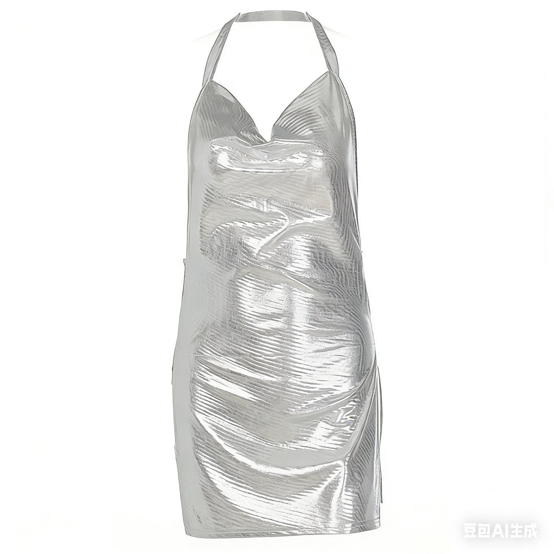 Dame Skinnende Minikjole med off-shoulder design og elegante draperinger Skjora