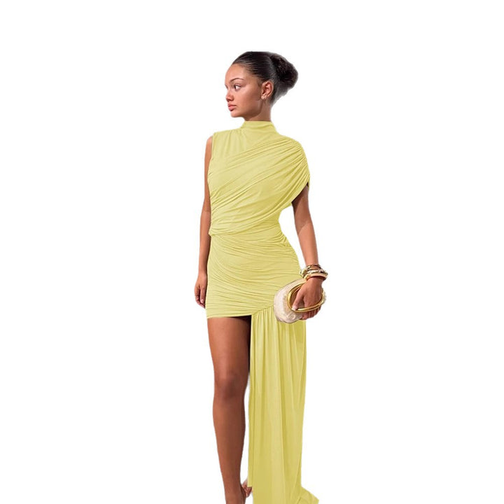 Dame couture mini kjole med asymmetrisk snitt og rynker Skjora