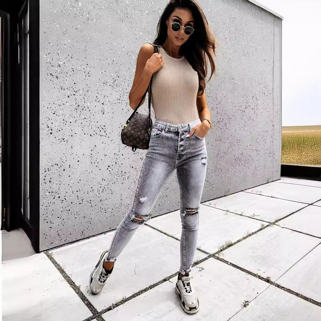 Dame Skinny Jeans med Høye Lommer og Trendy Slitte Detaljer Skjora