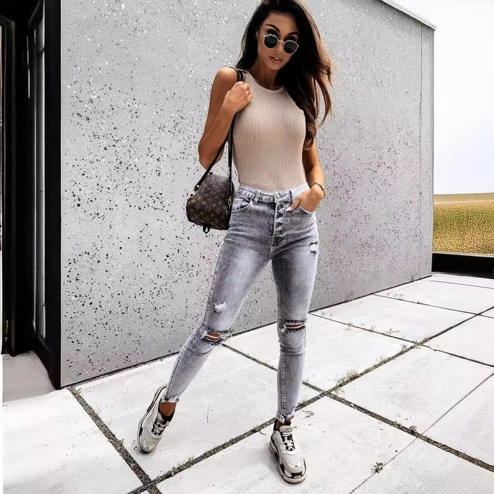 Dame Skinny Jeans med Høye Lommer og Trendy Slitte Detaljer Skjora