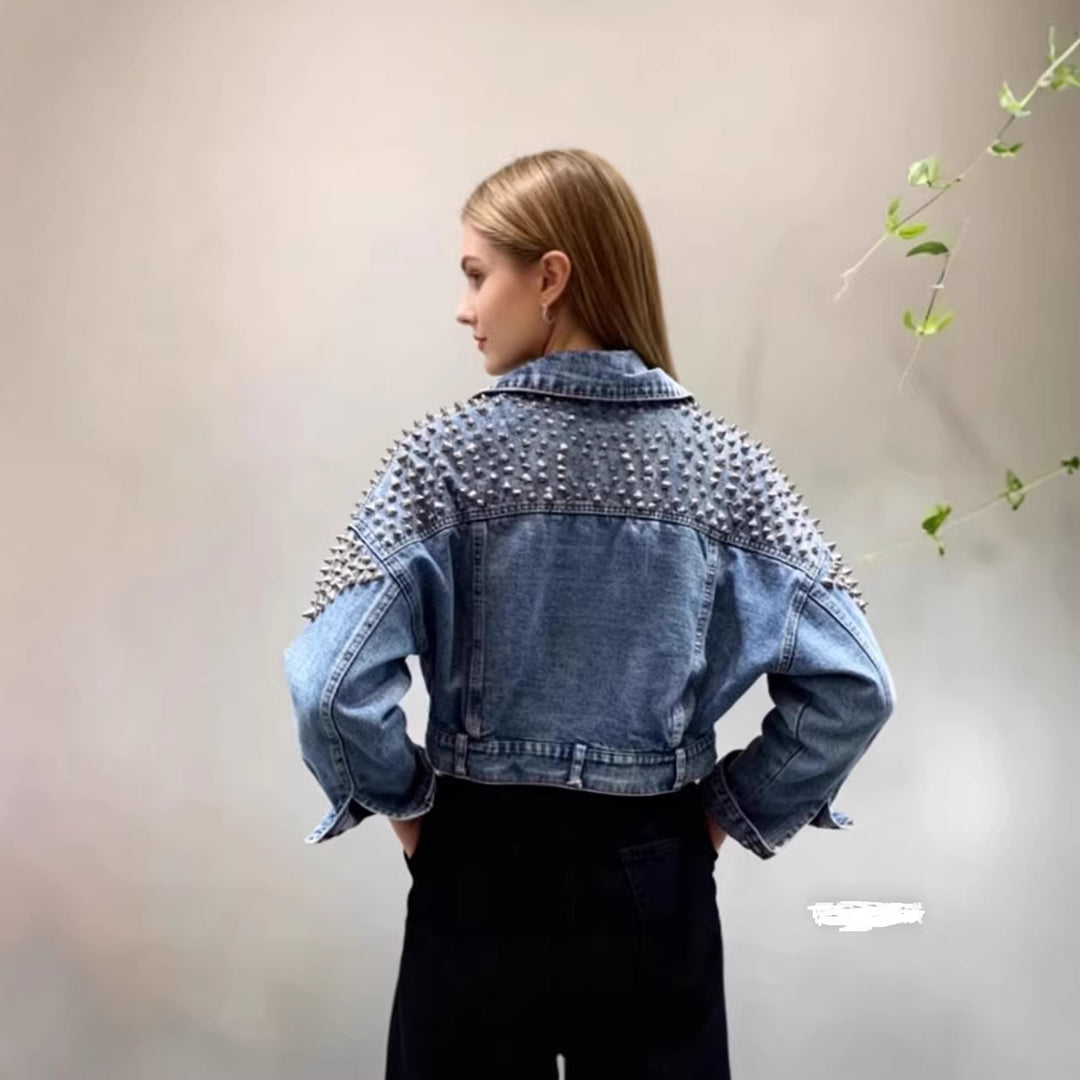 Dame denimjakke med nagler Skjora