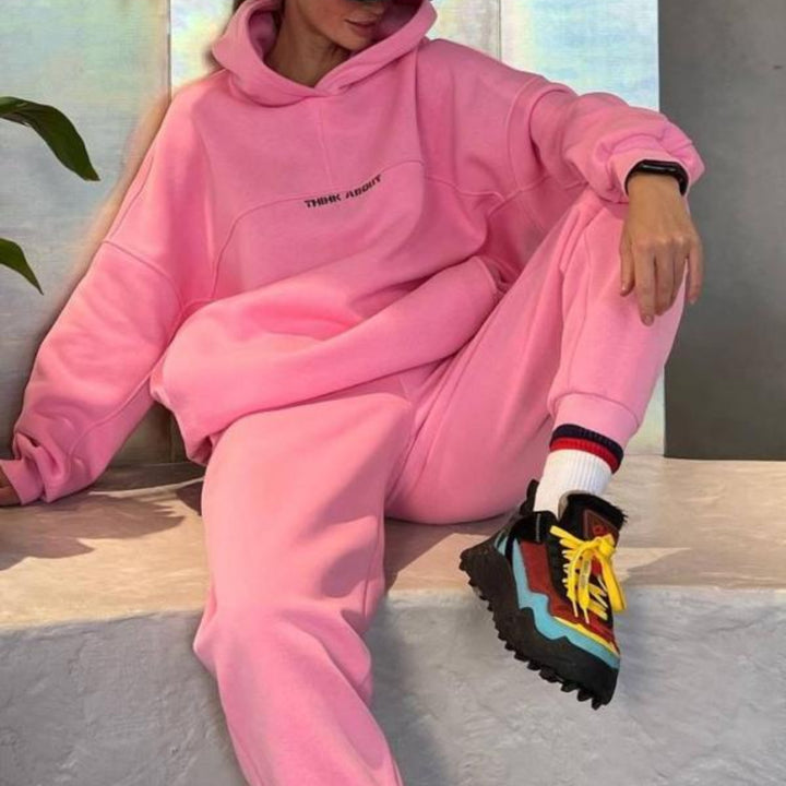 Kvinnenes sporty oversized loungewear-sett Skjora
