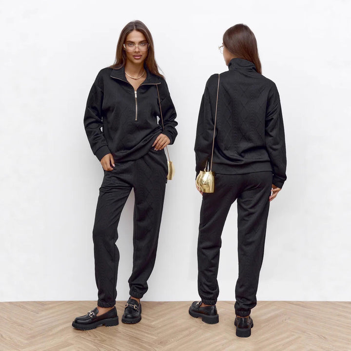 Kvinnens koselige fleece loungewear-sett med glidelås og ribbestruktur Skjora