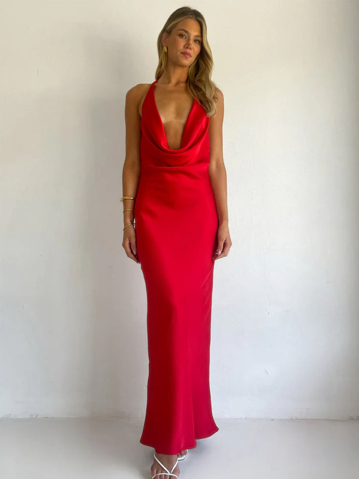Kvinne maxi kjole med av- skuldrene design og elegant drapering design Skjora
