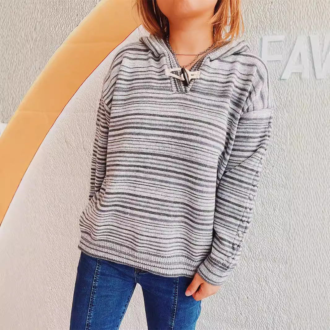 Women's Striped Hoodie with Wide Sleeves and Drawstring Skjora